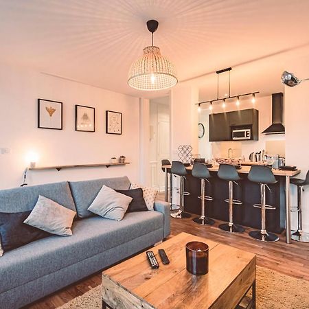 Charme De L'Ancien Pour Cet Appartement Entierement Renove Dans L'Hypercentre De Reims Dış mekan fotoğraf