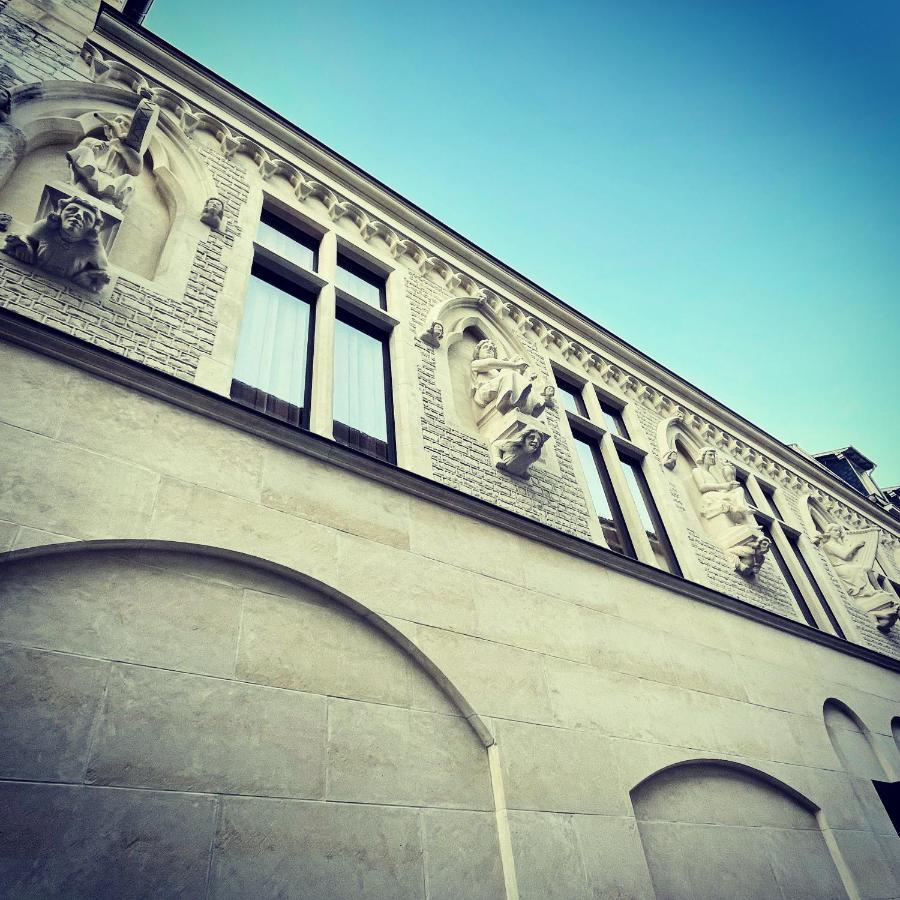 Charme De L'Ancien Pour Cet Appartement Entierement Renove Dans L'Hypercentre De Reims Dış mekan fotoğraf
