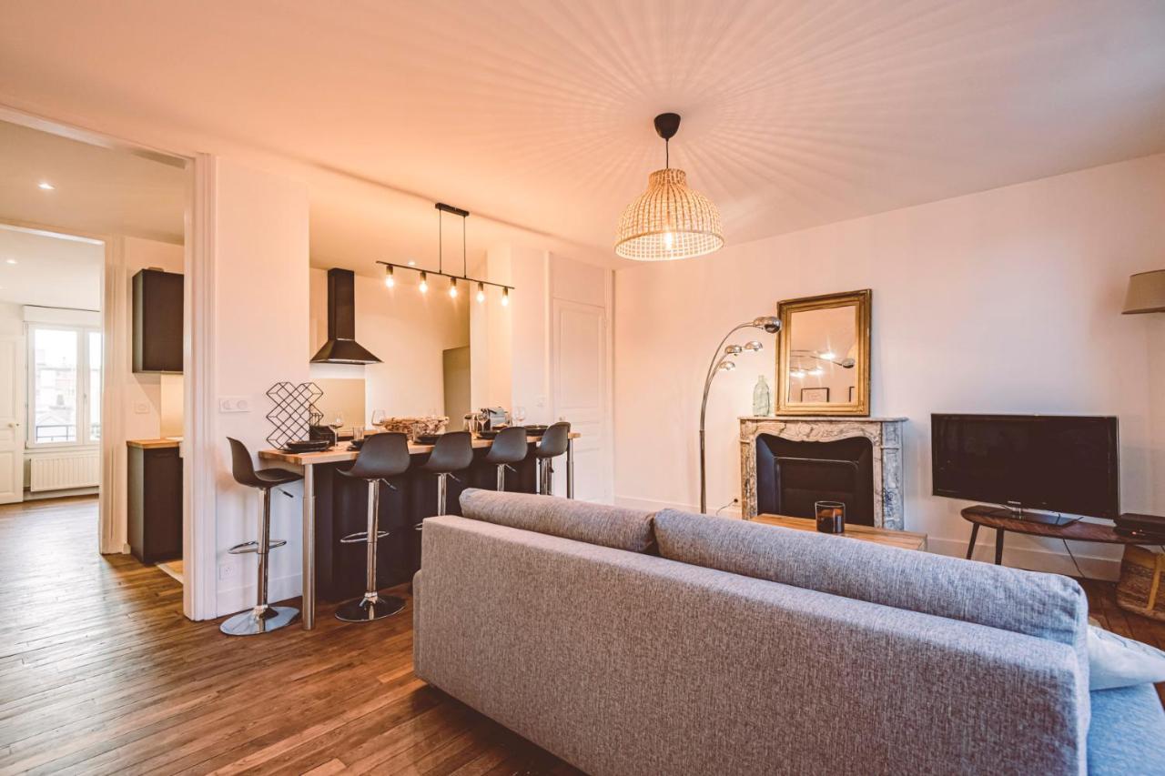Charme De L'Ancien Pour Cet Appartement Entierement Renove Dans L'Hypercentre De Reims Dış mekan fotoğraf
