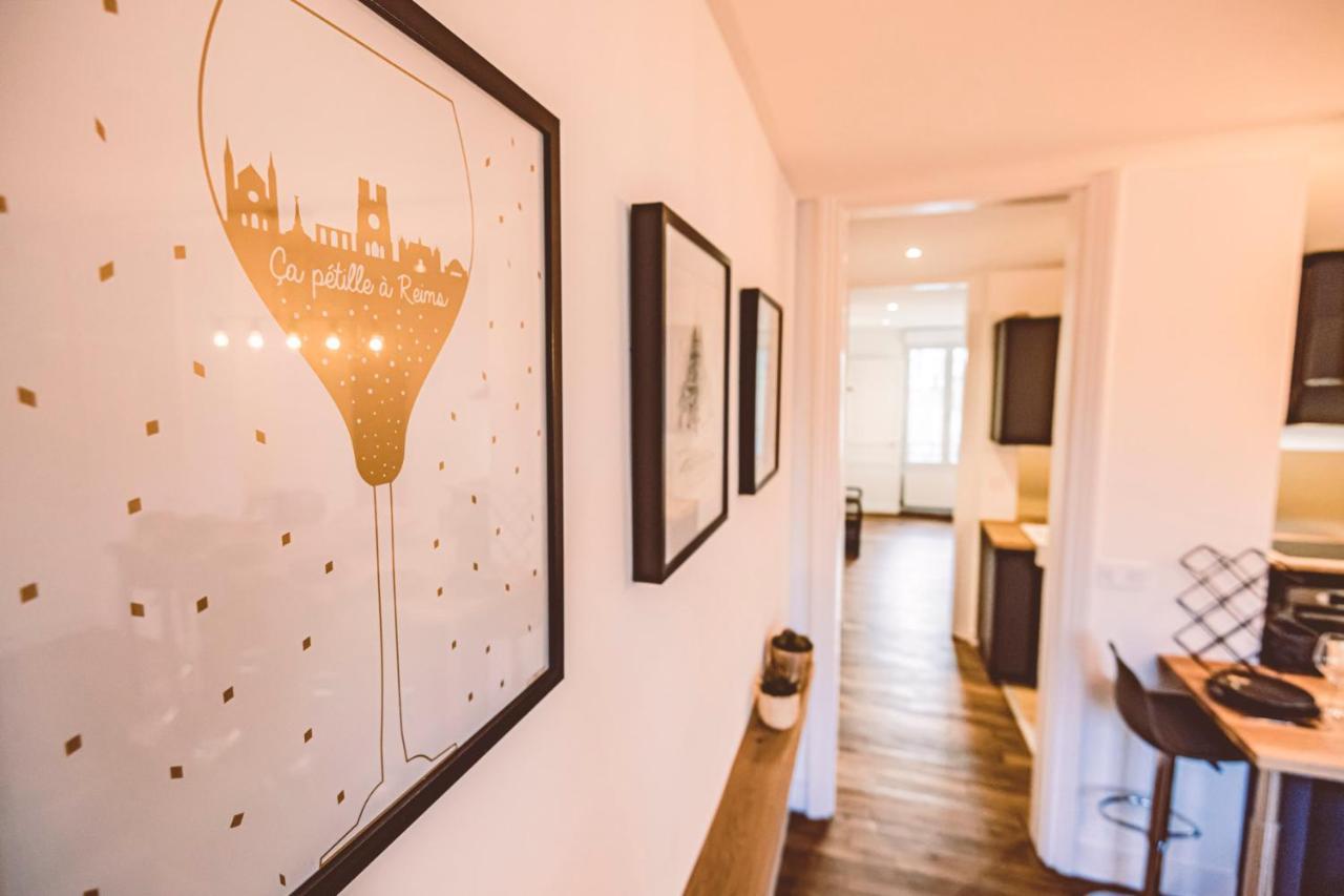 Charme De L'Ancien Pour Cet Appartement Entierement Renove Dans L'Hypercentre De Reims Dış mekan fotoğraf